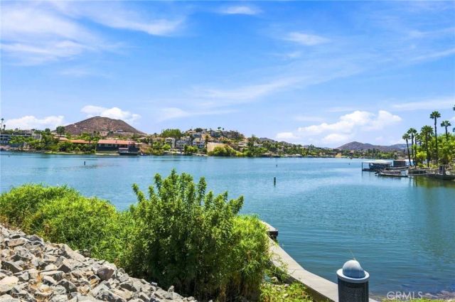 22772 Inspiration Point, Canyon Lake, CA 92587