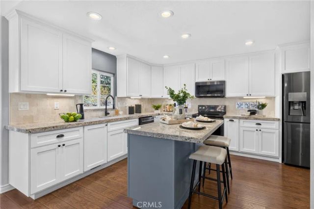 22772 Inspiration Point, Canyon Lake, CA 92587