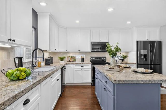 22772 Inspiration Point, Canyon Lake, CA 92587