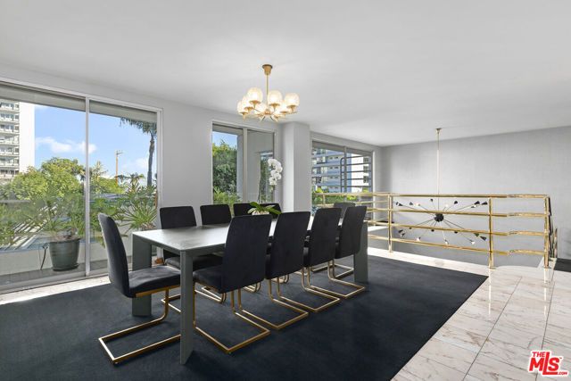 1131 Alta Loma Road 323, West Hollywood, CA 90069
