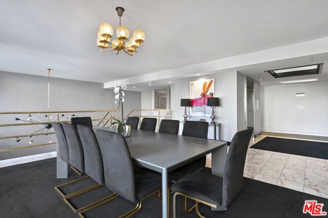 1131 Alta Loma Road 323, West Hollywood, CA 90069