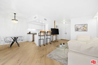 1131 Alta Loma Road 323, West Hollywood, CA 90069