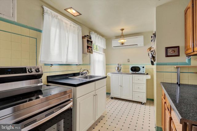 27-A JOHNS PL, Mohnton, PA 19540