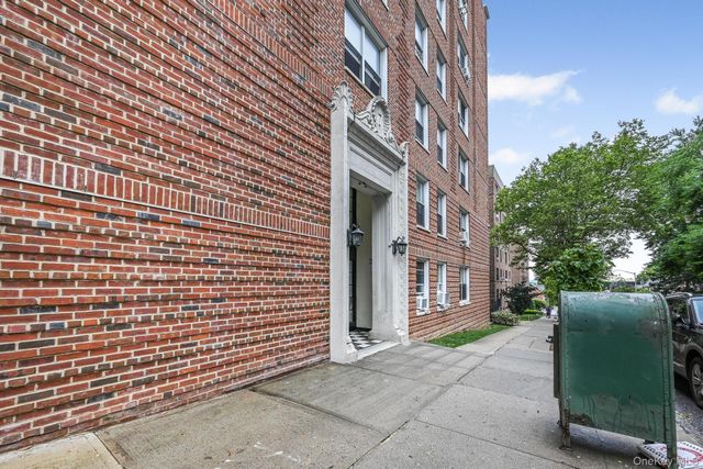 160 72nd Street 758, Brooklyn, NY 11209