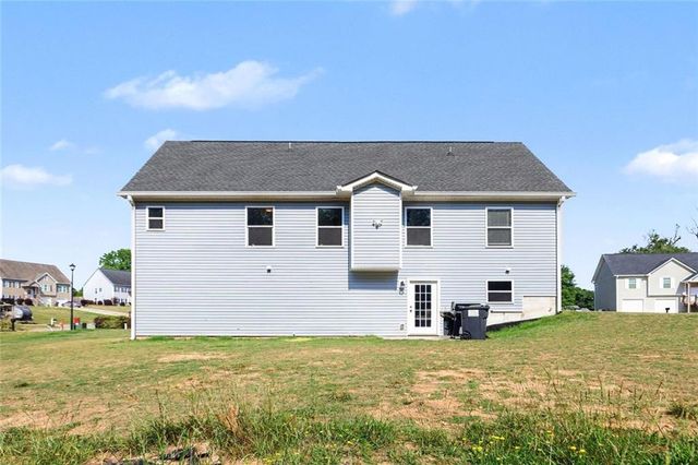 129 Grizzly Trail, Carrollton, GA 30117