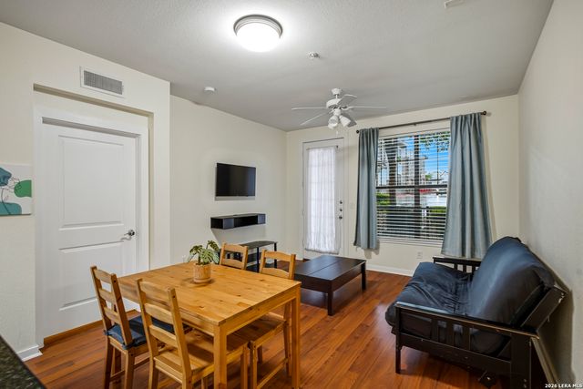 7342 Oak Manor Dr Apt 3105, San Antonio, TX 78229