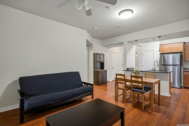 7342 Oak Manor Dr Apt 3105, San Antonio, TX 78229