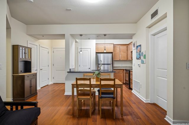 7342 Oak Manor Dr Apt 3105, San Antonio, TX 78229