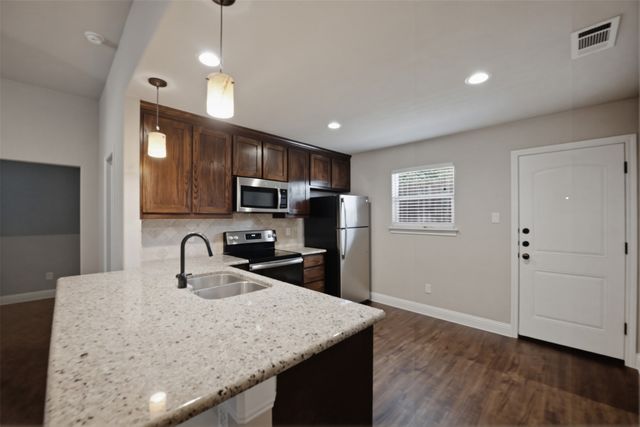 1325 White Sand Drive 1329, Pelican Bay, TX 76020