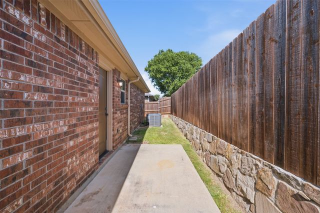 1325 White Sand Drive 1329, Pelican Bay, TX 76020