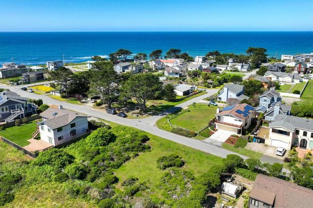 121 Bernal Avenue, Moss Beach, CA 94038