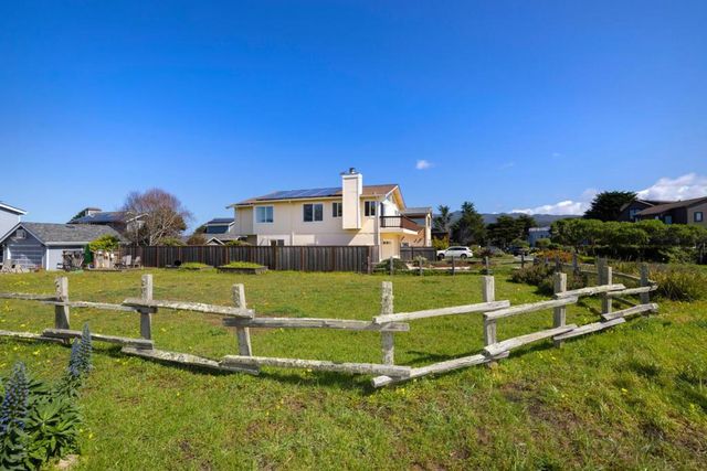 121 Bernal Avenue, Moss Beach, CA 94038