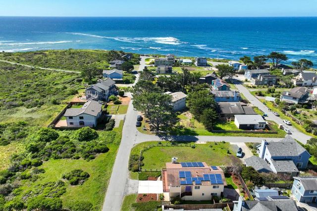 121 Bernal Avenue, Moss Beach, CA 94038