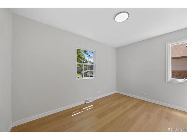 2355 W Hillside Ave, Englewood, CO 80110