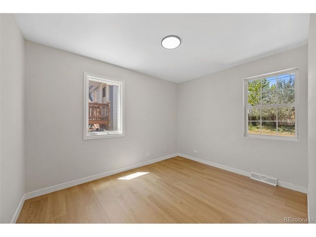 2355 W Hillside Ave, Englewood, CO 80110