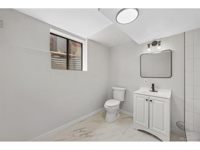 2355 W Hillside Ave, Englewood, CO 80110
