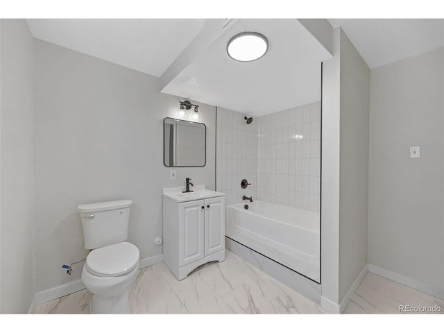 2355 W Hillside Ave, Englewood, CO 80110