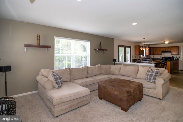 6 PEACEFUL COURT, Sicklerville, NJ 08081
