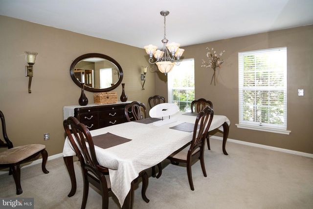 6 PEACEFUL COURT, Sicklerville, NJ 08081