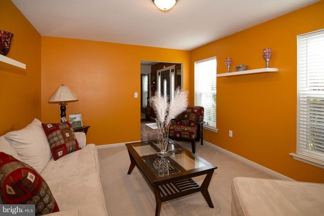 6 PEACEFUL COURT, Sicklerville, NJ 08081