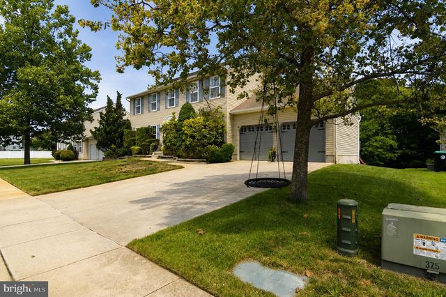 6 PEACEFUL COURT, Sicklerville, NJ 08081
