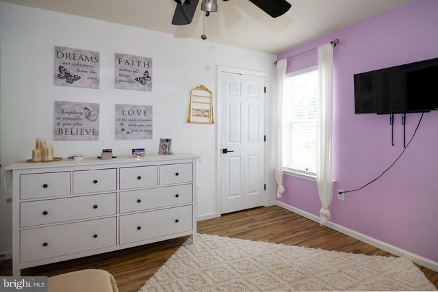 6 PEACEFUL COURT, Sicklerville, NJ 08081