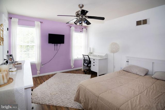 6 PEACEFUL COURT, Sicklerville, NJ 08081