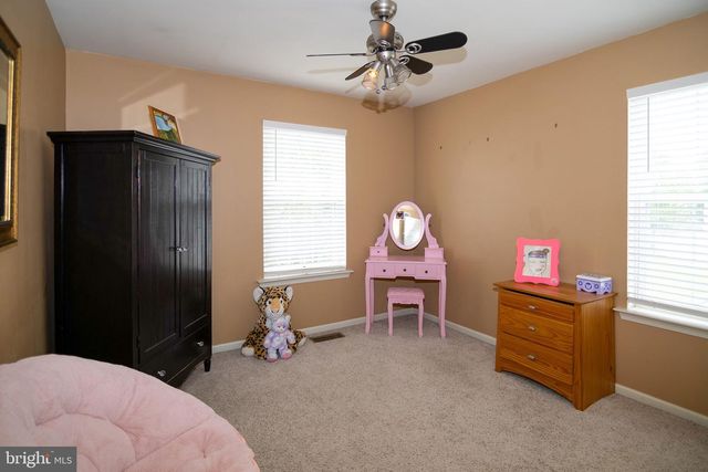 6 PEACEFUL COURT, Sicklerville, NJ 08081
