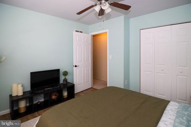 6 PEACEFUL COURT, Sicklerville, NJ 08081