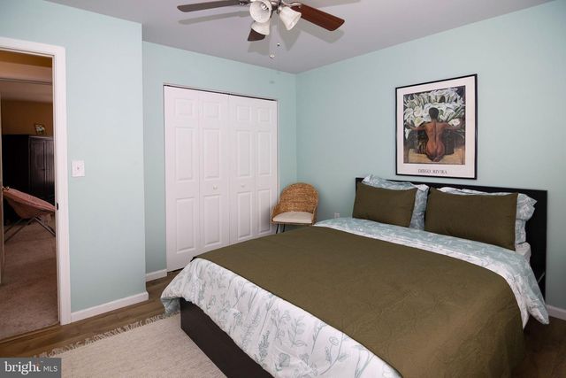 6 PEACEFUL COURT, Sicklerville, NJ 08081