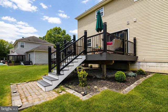 6 PEACEFUL COURT, Sicklerville, NJ 08081