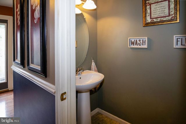 6 PEACEFUL COURT, Sicklerville, NJ 08081