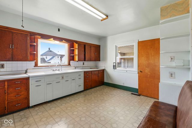 123 E Logan Street, Brazil, IN 47834