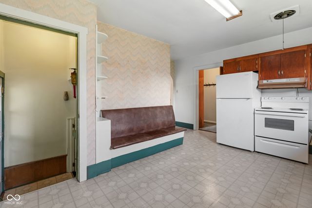 123 E Logan Street, Brazil, IN 47834