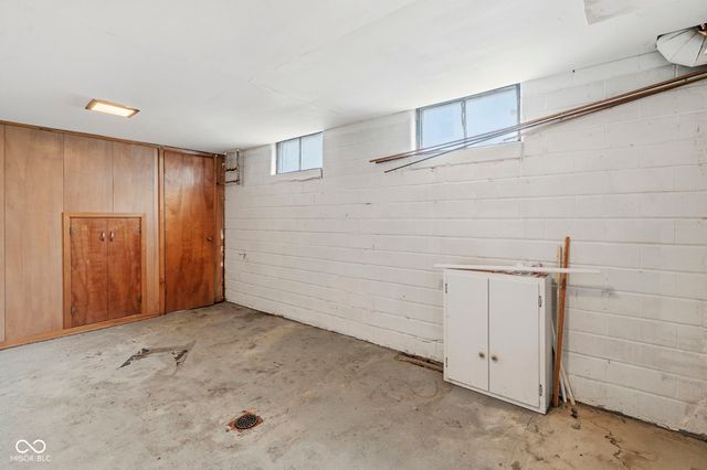 123 E Logan Street, Brazil, IN 47834