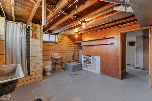 123 E Logan Street, Brazil, IN 47834