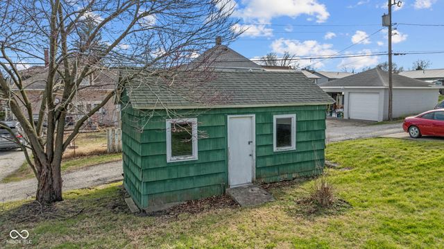 123 E Logan Street, Brazil, IN 47834