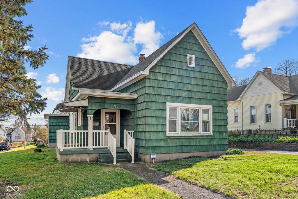 123 E Logan Street, Brazil, IN 47834