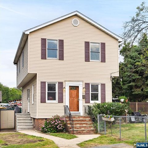 274 Warren Street, Lyndhurst, NJ 07071