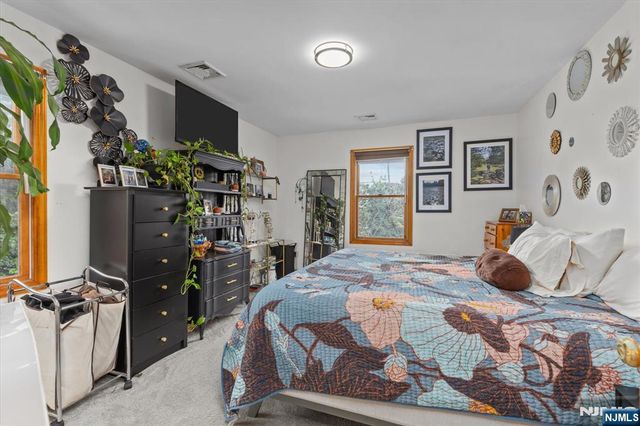 274 Warren Street, Lyndhurst, NJ 07071