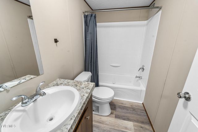 22002 Neal Rd, Abingdon, VA 24211