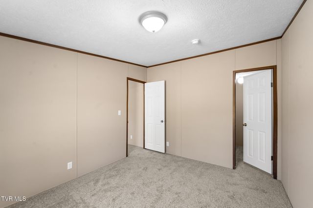 22002 Neal Rd, Abingdon, VA 24211