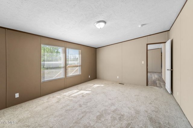 22002 Neal Rd, Abingdon, VA 24211