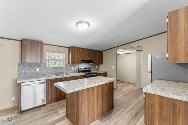 22002 Neal Rd, Abingdon, VA 24211