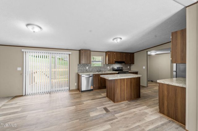 22002 Neal Rd, Abingdon, VA 24211