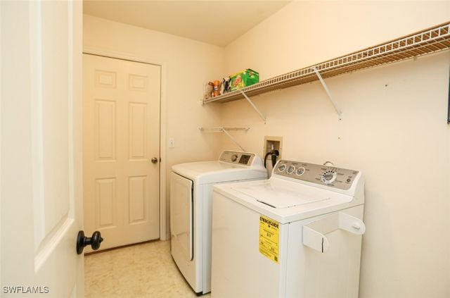 7775 Scarlet CT, Naples, FL 34104