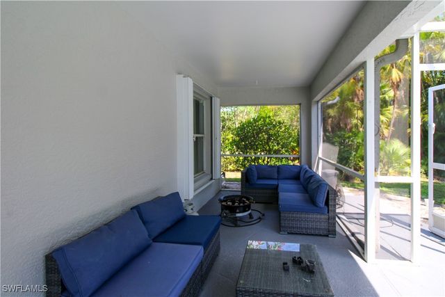 7775 Scarlet CT, Naples, FL 34104