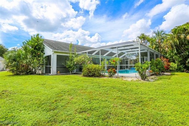 7775 Scarlet CT, Naples, FL 34104