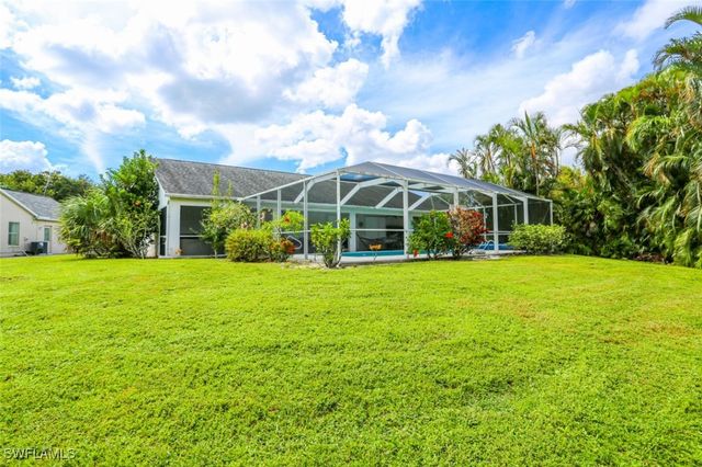 7775 Scarlet CT, Naples, FL 34104