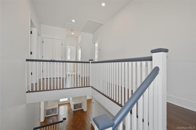 55 Stuyvesant Plaza, Mount Vernon, NY 10552